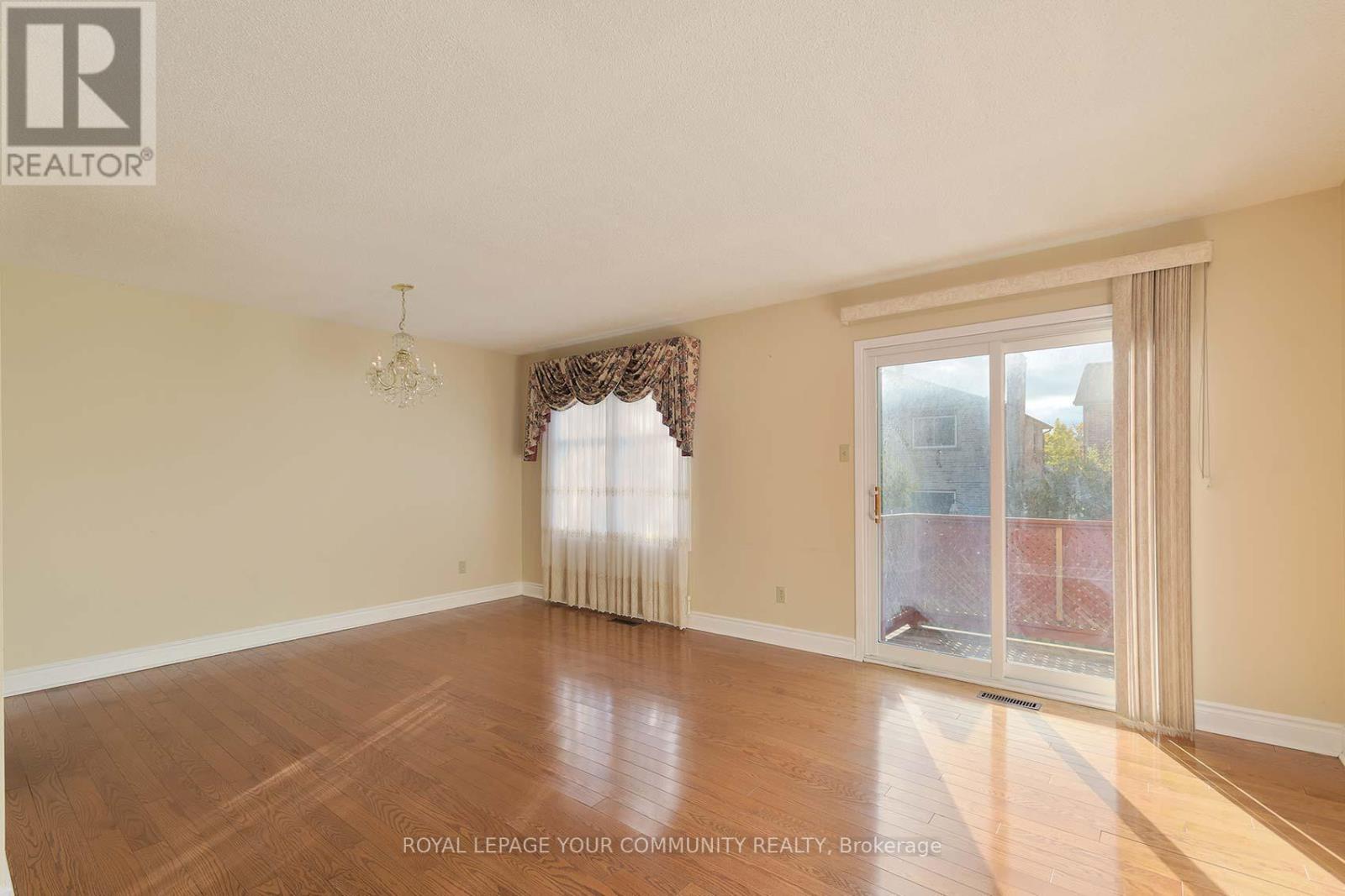 174 Roxanne Crescent, Toronto, Ontario  M1V 4G7 - Photo 8 - E12487109