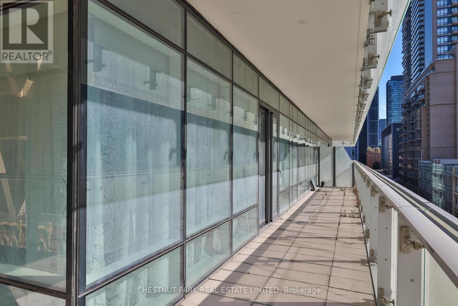 511 - 1 Bloor Street E, Toronto, Ontario  M4W 1A9 - Photo 14 - C12453172