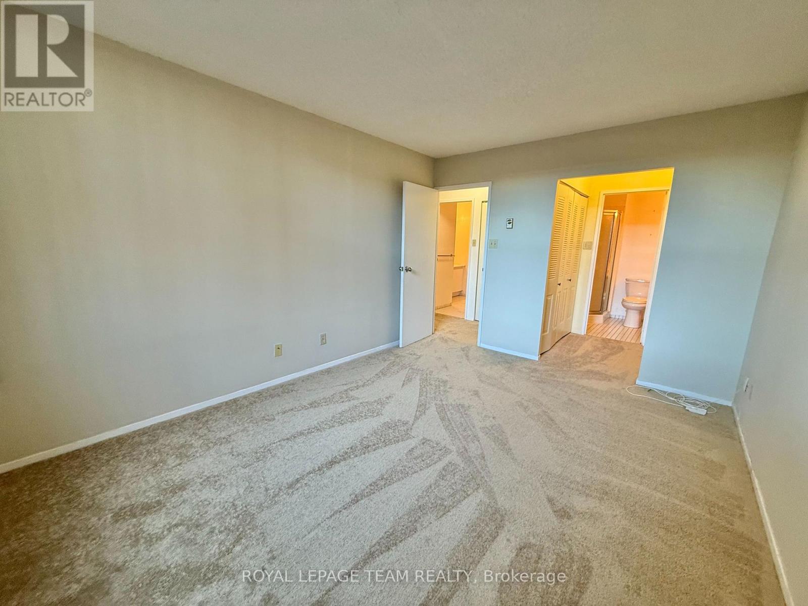 102 - 2760 Carousel Crescent, Ottawa, Ontario  K1T 2N4 - Photo 12 - X12463159