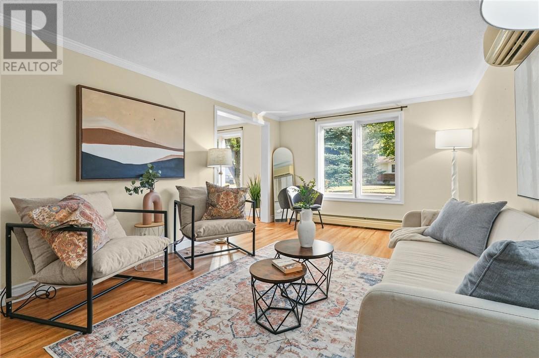 73 Garland Crescent, Sudbury, Ontario  P3B 3P2 - Photo 3 - 2125415