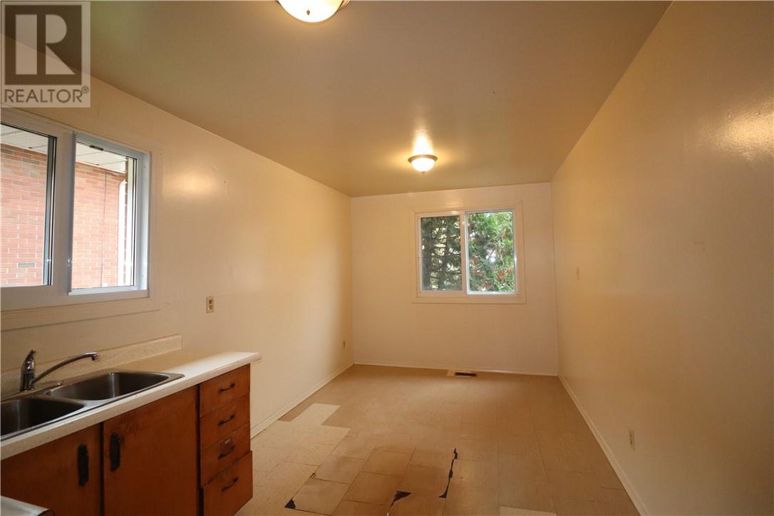 2151 Madison Avenue, Sudbury, Ontario  P3A 2P7 - Photo 11 - 2125391