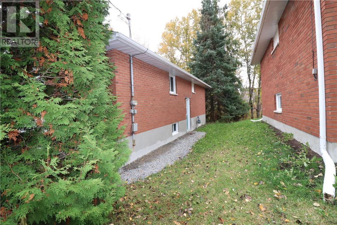 2151 Madison Avenue, Sudbury, Ontario  P3A 2P7 - Photo 28 - 2125391
