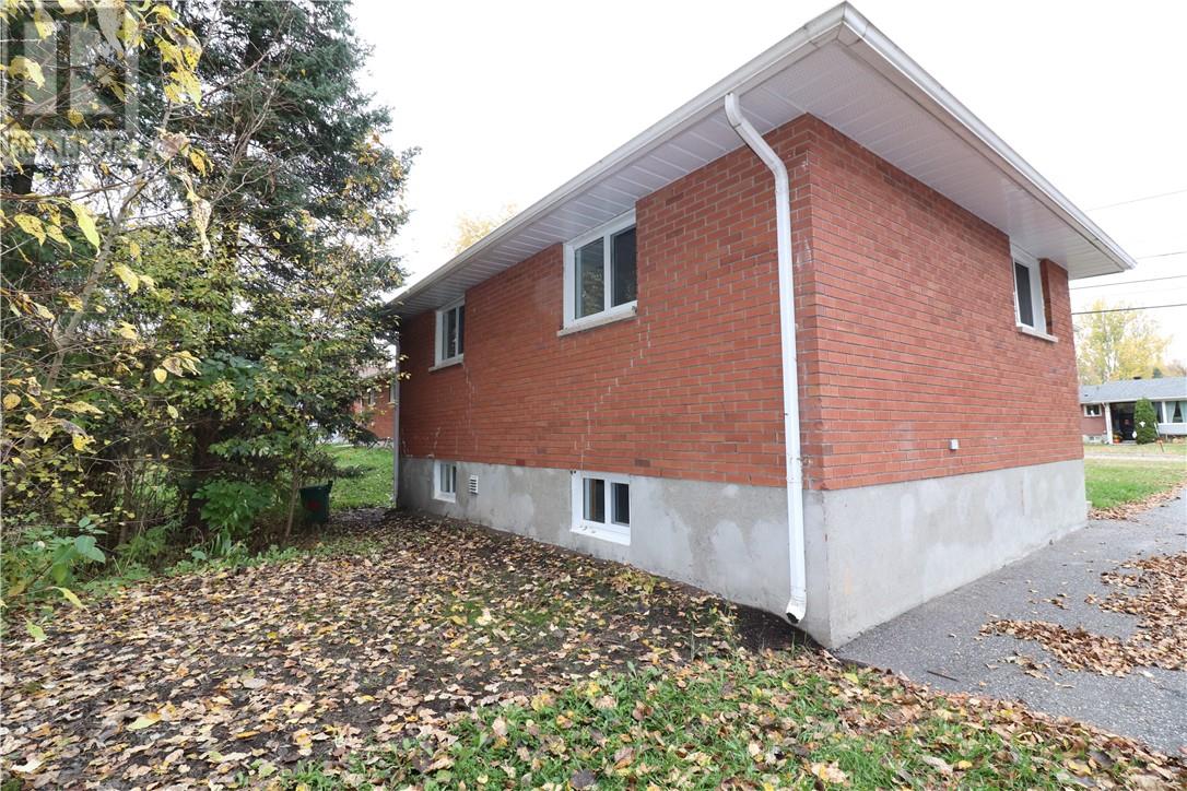 2151 Madison Avenue, Sudbury, Ontario  P3A 2P7 - Photo 32 - 2125391