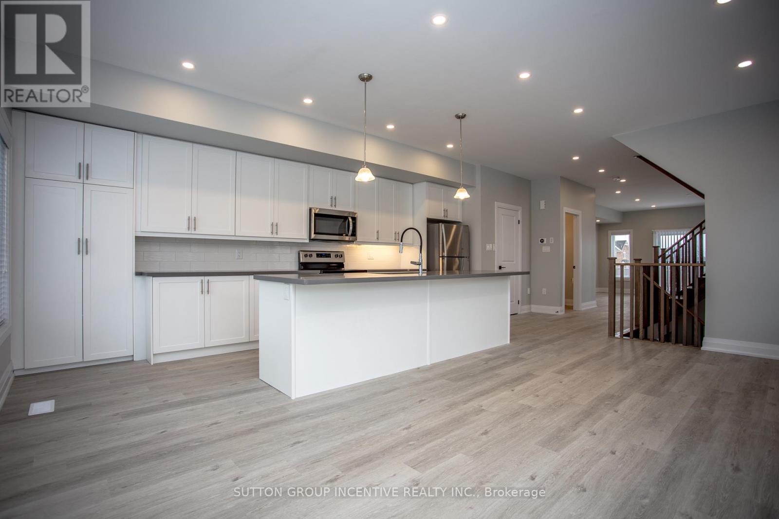 1497 Purchase Place, Innisfil (Lefroy), Ontario  L0L 1W0 - Photo 10 - N12487115