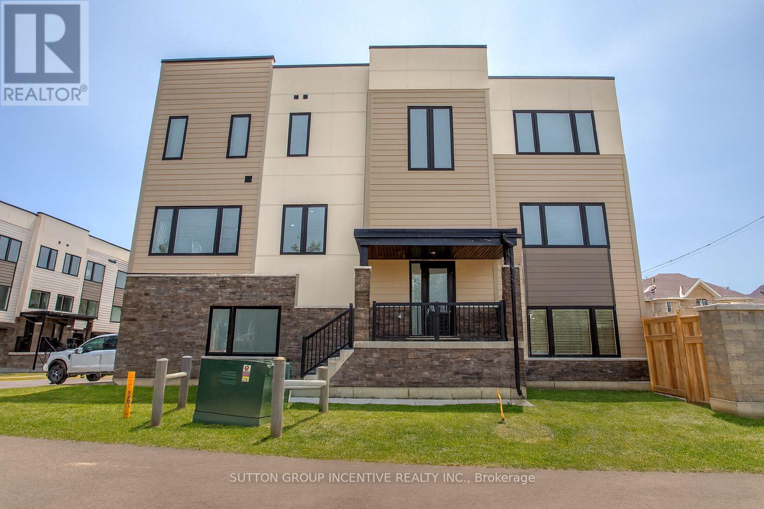 1497 Purchase Place, Innisfil (Lefroy), Ontario  L0L 1W0 - Photo 2 - N12487115