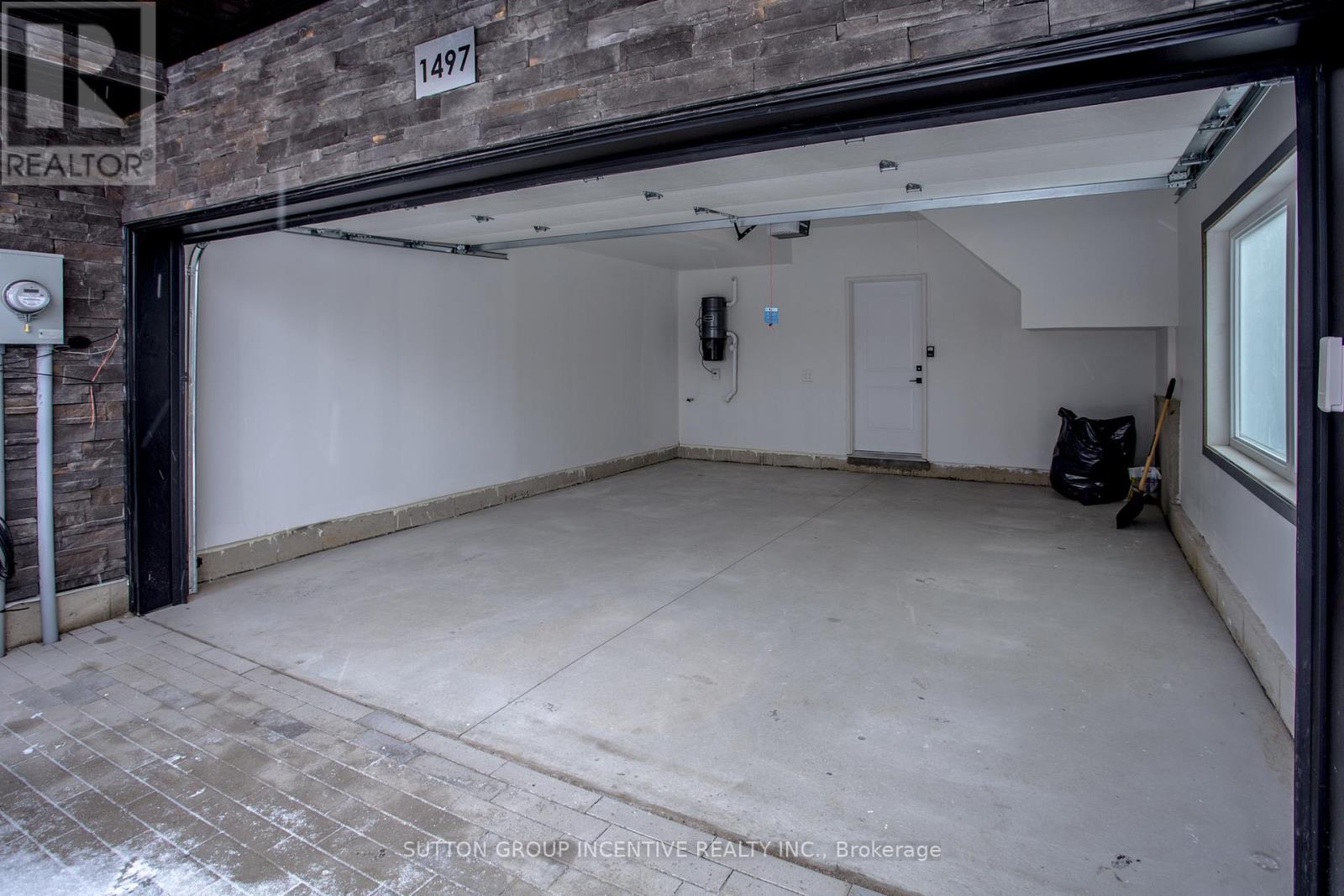 1497 Purchase Place, Innisfil (Lefroy), Ontario  L0L 1W0 - Photo 4 - N12487115