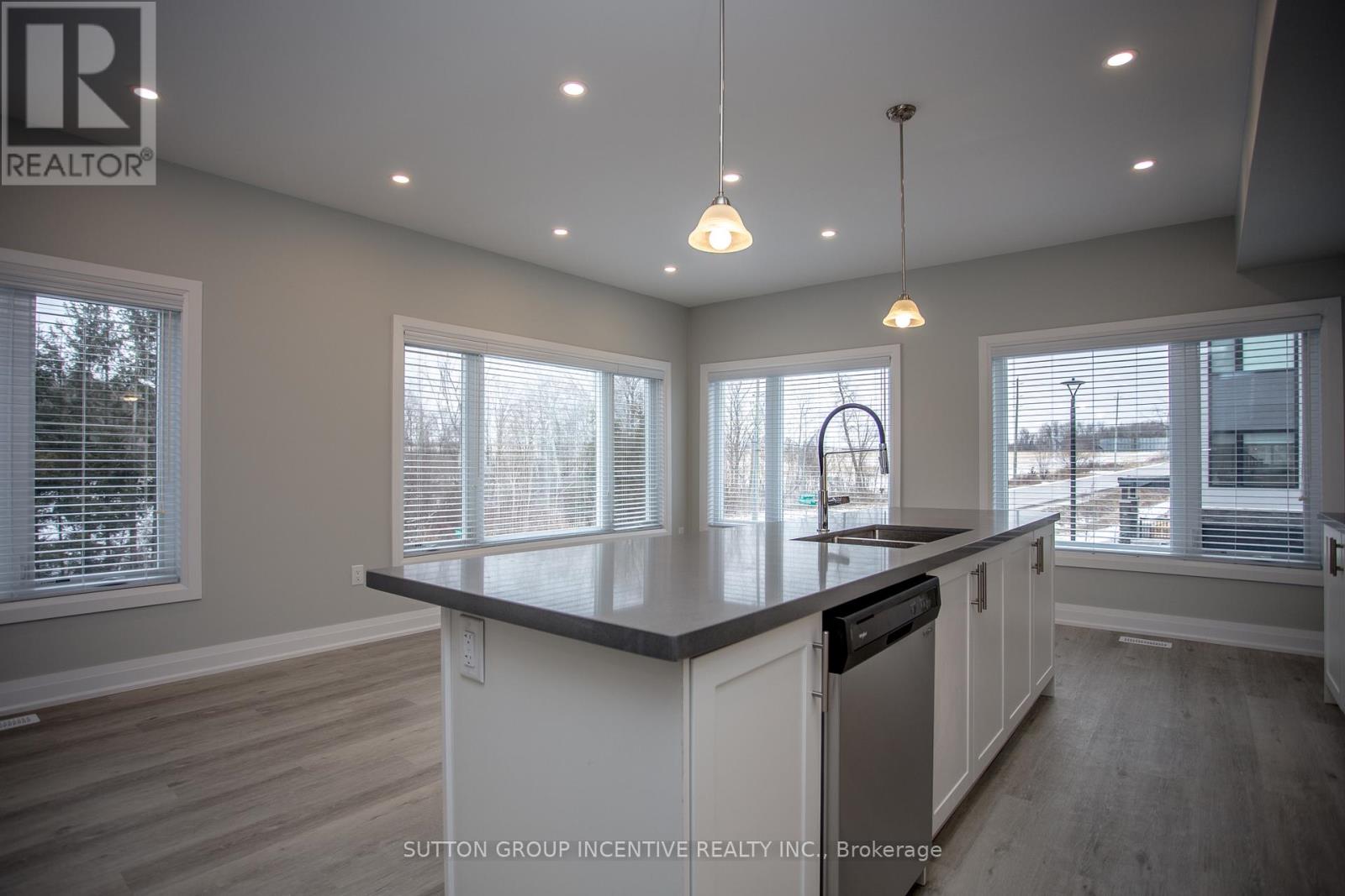 1497 Purchase Place, Innisfil (Lefroy), Ontario  L0L 1W0 - Photo 9 - N12487115