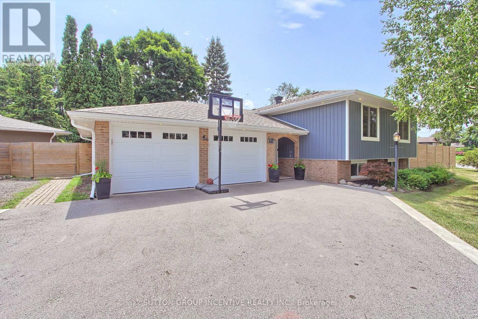 50 Marine Drive, Innisfil, Ontario  L0L 1R0 - Photo 2 - N12487118