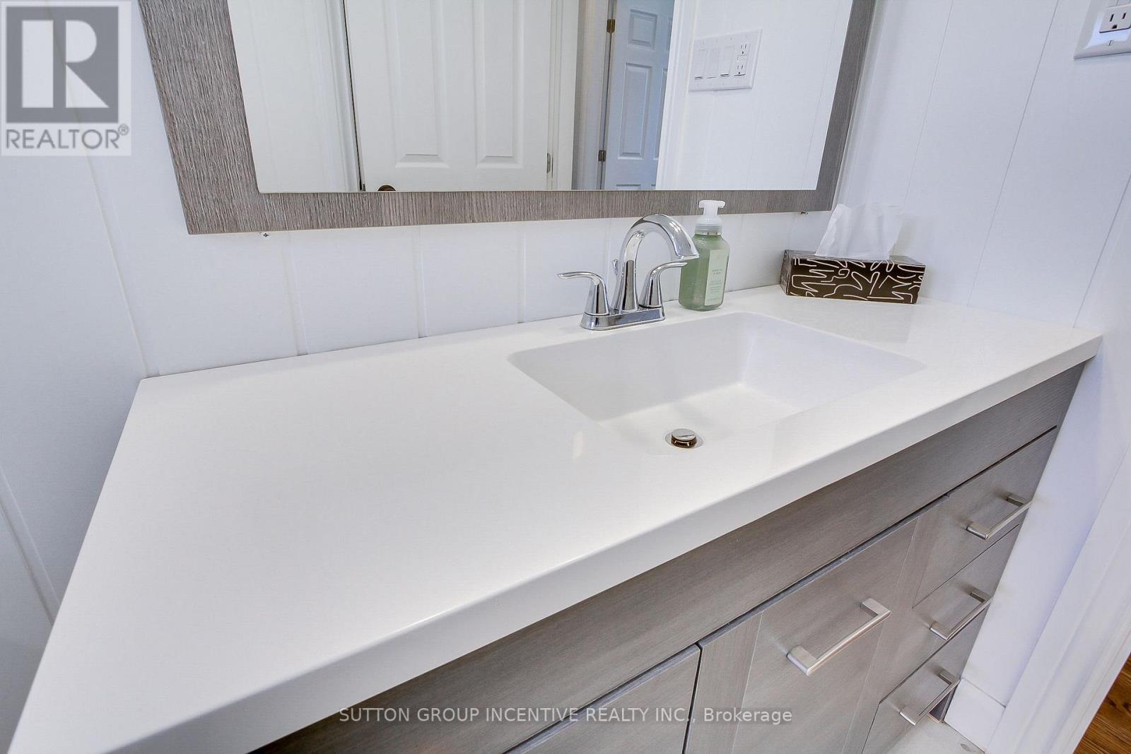 50 Marine Drive, Innisfil, Ontario  L0L 1R0 - Photo 21 - N12487118