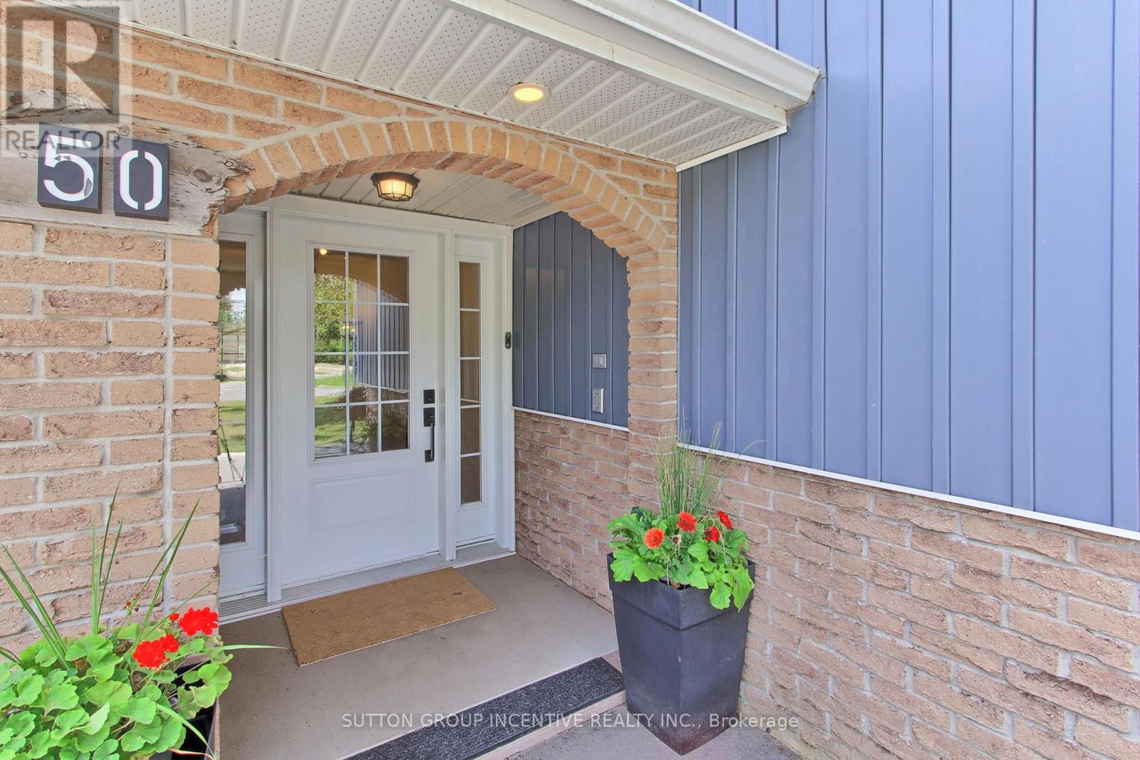 50 Marine Drive, Innisfil, Ontario  L0L 1R0 - Photo 5 - N12487118