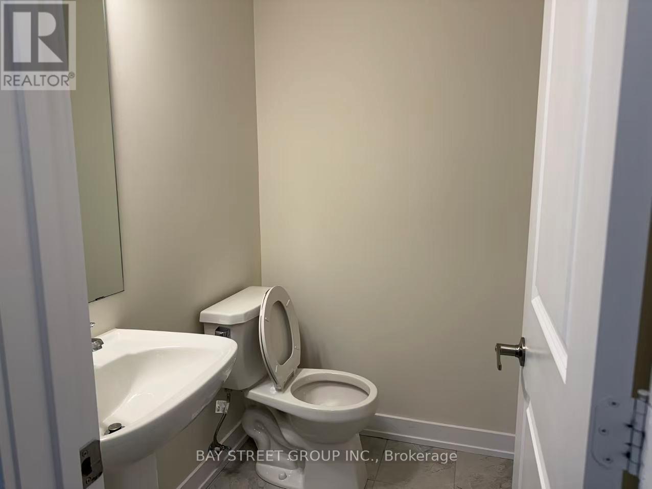 96 Stauffer Crescent, Markham, Ontario  L6B 1R1 - Photo 10 - N12487122