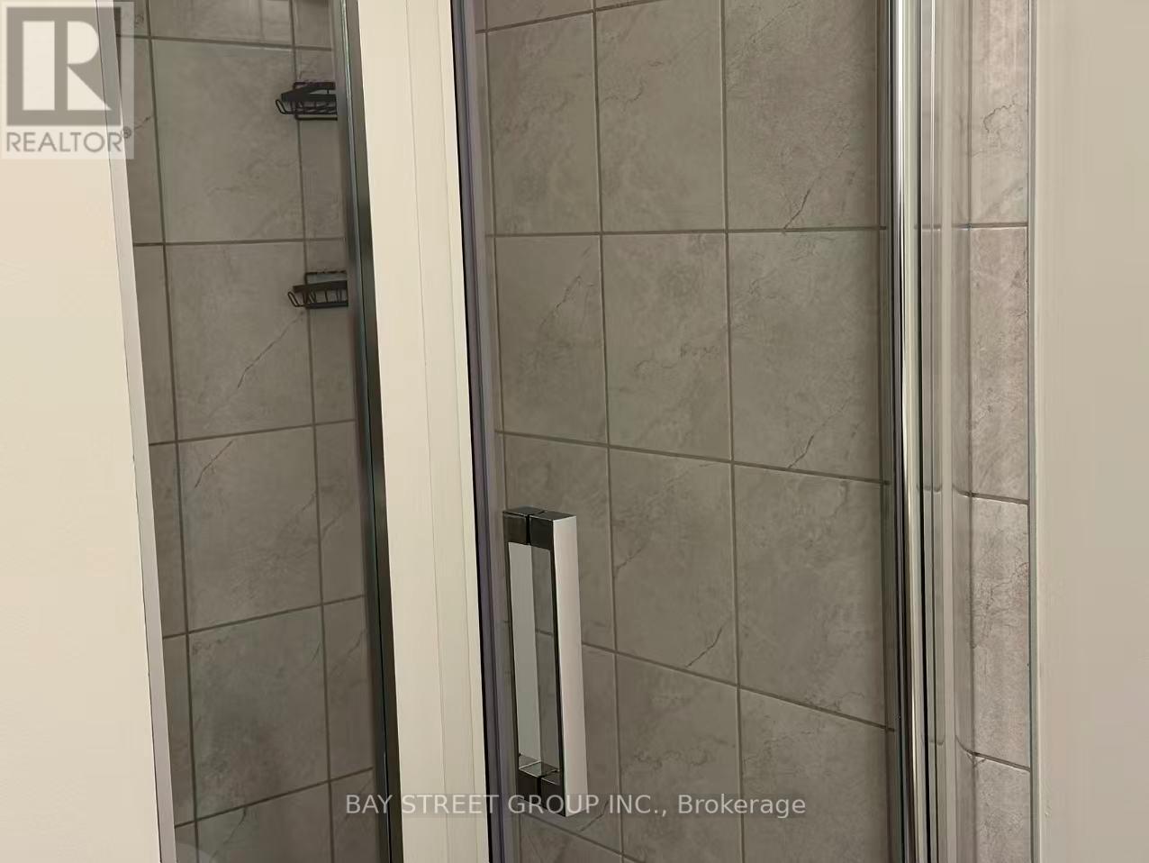 96 Stauffer Crescent, Markham, Ontario  L6B 1R1 - Photo 5 - N12487122