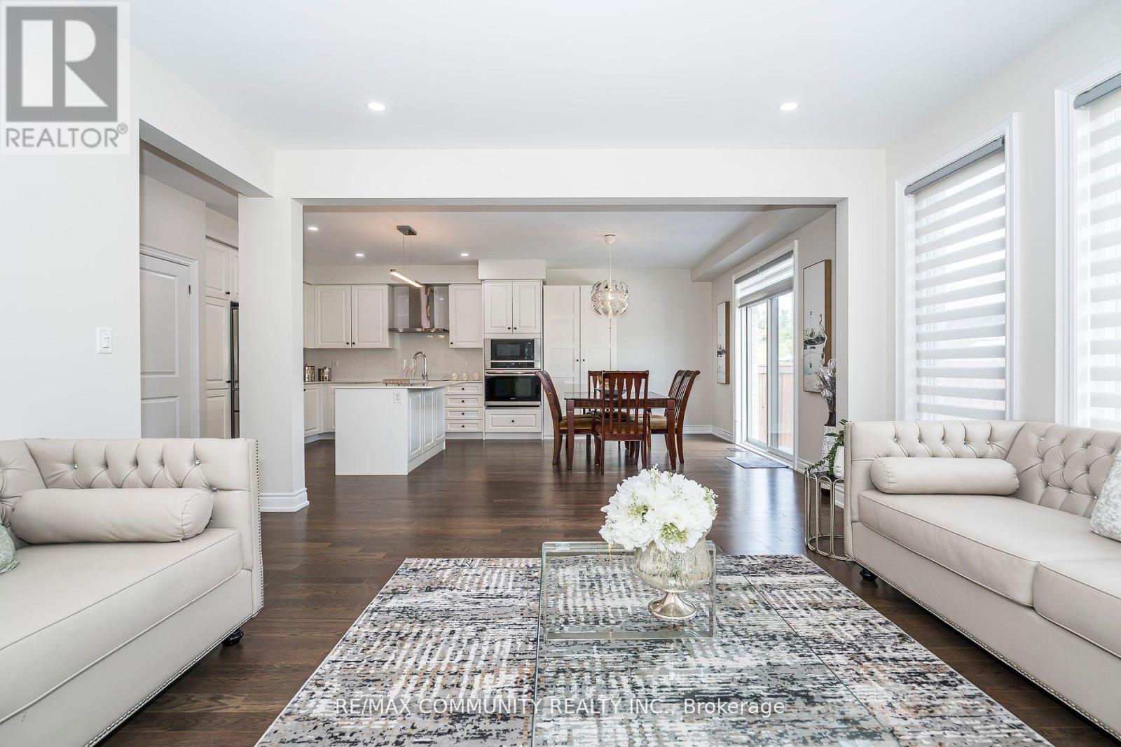 146 Wandering Glider Trail, Bradford West Gwillimbury, Ontario  L3Z 2A5 - Photo 11 - N12487128