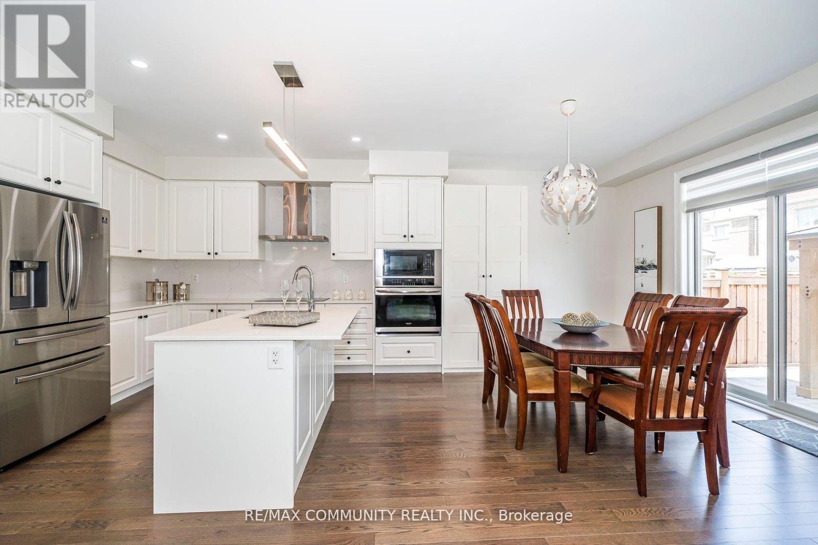 146 Wandering Glider Trail, Bradford West Gwillimbury, Ontario  L3Z 2A5 - Photo 13 - N12487128