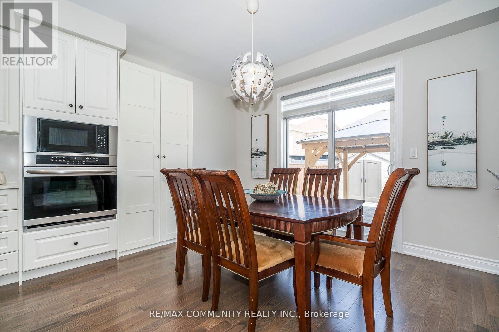 146 Wandering Glider Trail, Bradford West Gwillimbury, Ontario  L3Z 2A5 - Photo 17 - N12487128