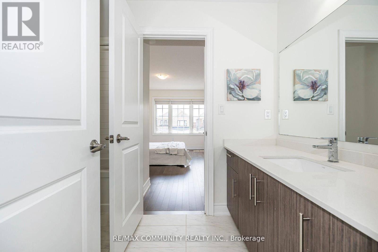 146 Wandering Glider Trail, Bradford West Gwillimbury, Ontario  L3Z 2A5 - Photo 26 - N12487128