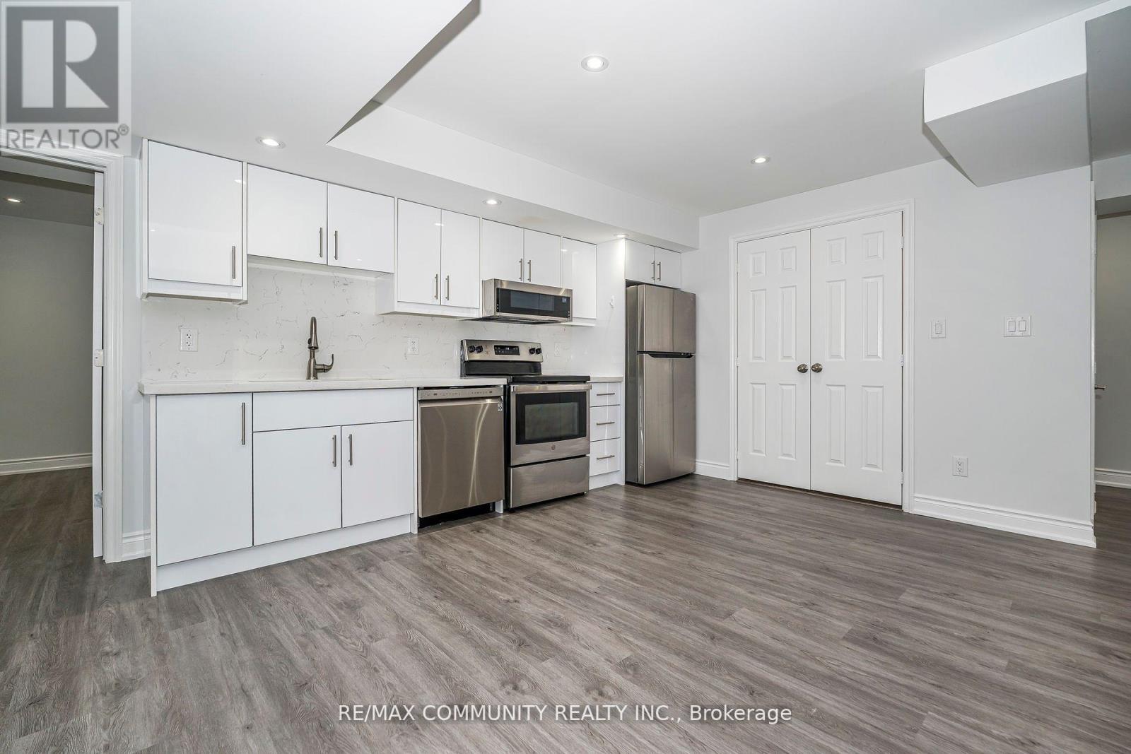 146 Wandering Glider Trail, Bradford West Gwillimbury, Ontario  L3Z 2A5 - Photo 38 - N12487128