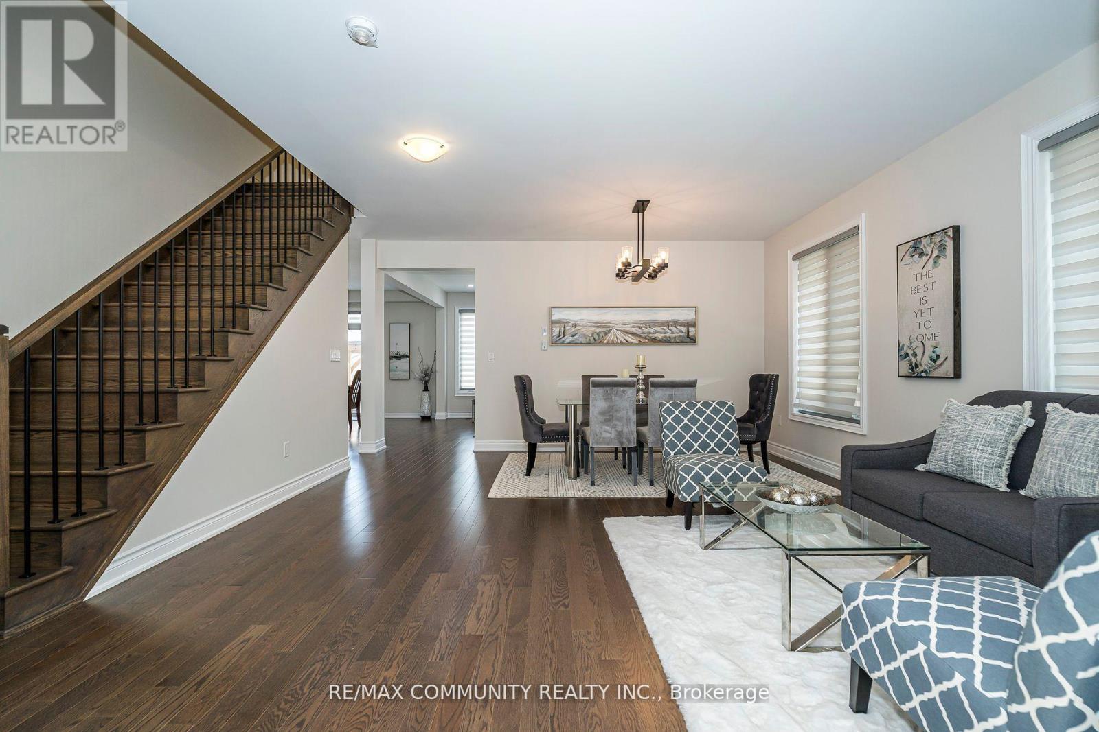 146 Wandering Glider Trail, Bradford West Gwillimbury, Ontario  L3Z 2A5 - Photo 6 - N12487128