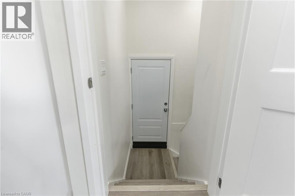 115 Mcelroy Road E, Hamilton, Ontario  L9A 1Z1 - Photo 23 - 40783929