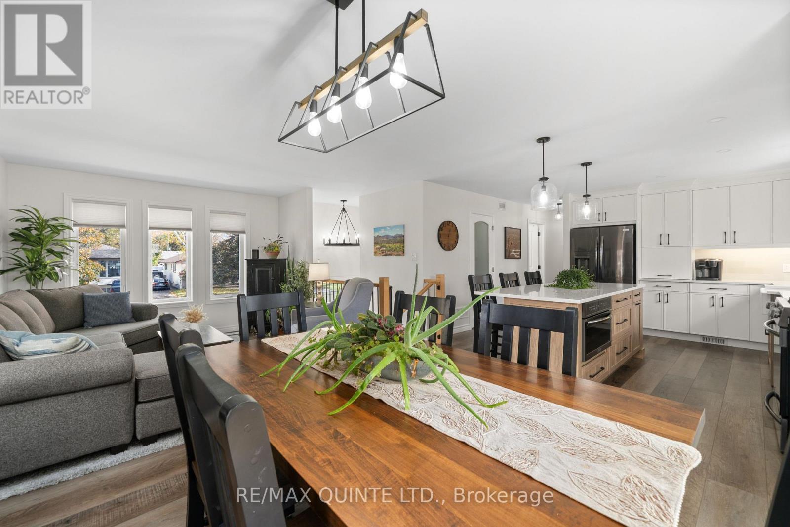 56 Alnet Drive, Belleville, Ontario  K8P 4X4 - Photo 12 - X12486292