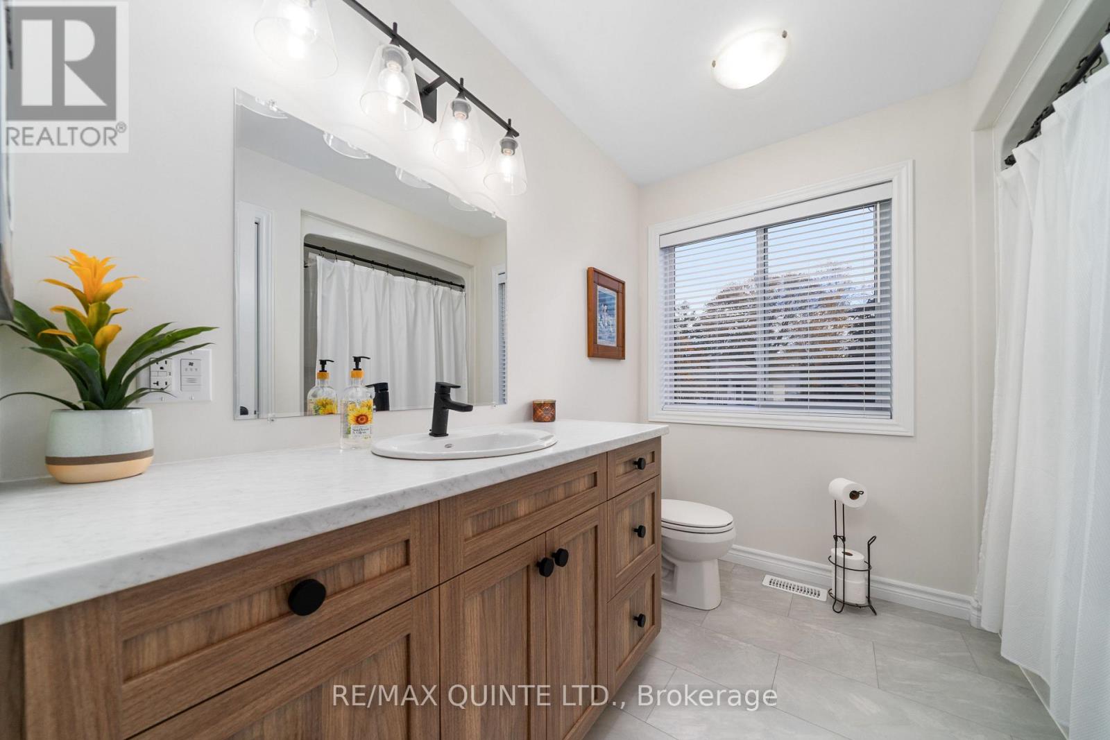 56 Alnet Drive, Belleville, Ontario  K8P 4X4 - Photo 21 - X12486292