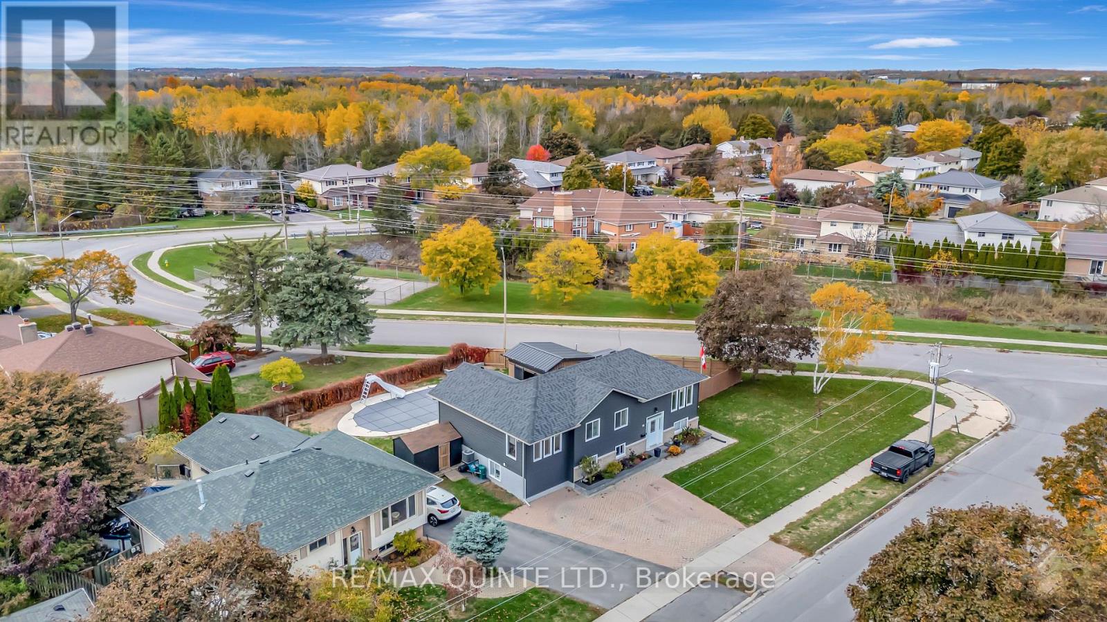 56 Alnet Drive, Belleville, Ontario  K8P 4X4 - Photo 3 - X12486292