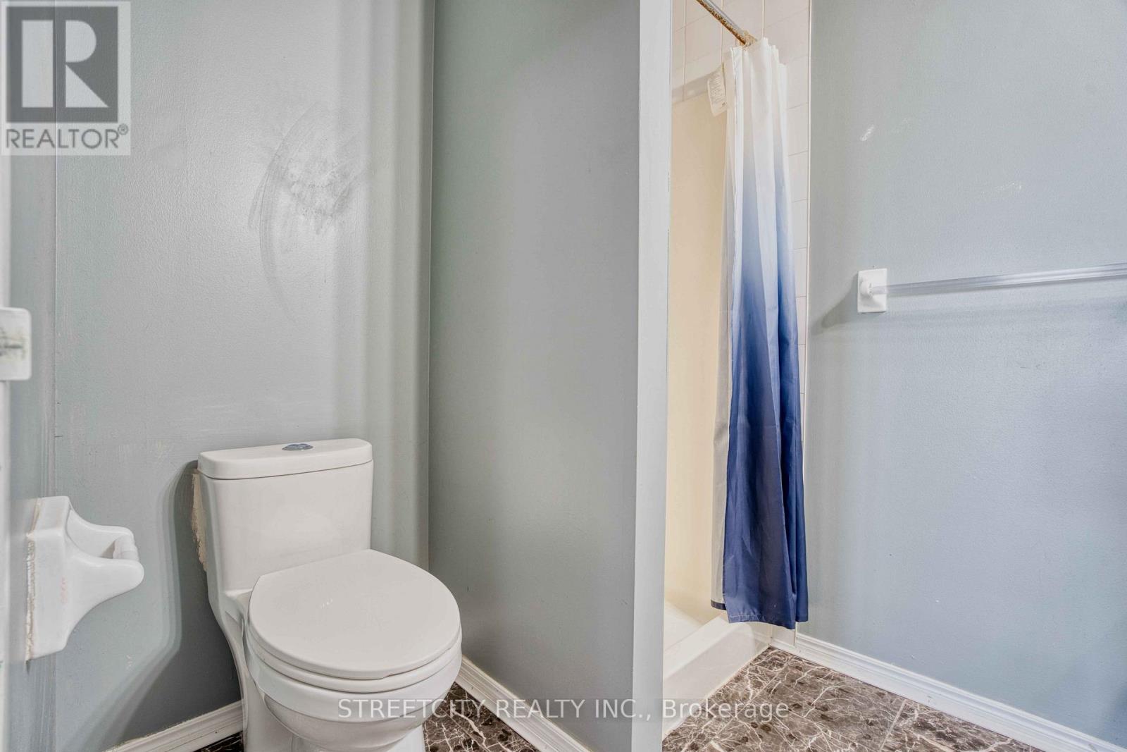 710 - 30 Chapman Court, London North (North I), Ontario  N6G 4Y4 - Photo 26 - X12487174