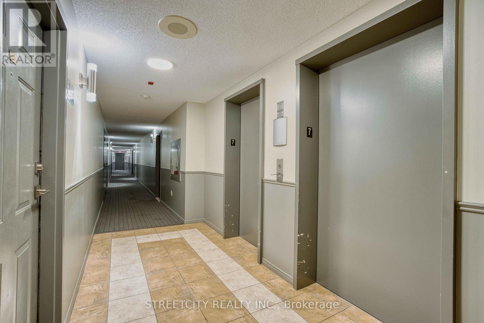 710 - 30 Chapman Court, London North (North I), Ontario  N6G 4Y4 - Photo 31 - X12487174