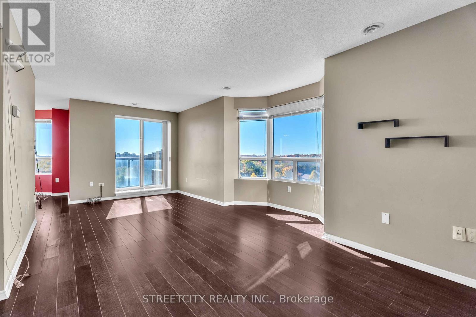 710 - 30 Chapman Court, London North (North I), Ontario  N6G 4Y4 - Photo 8 - X12487174