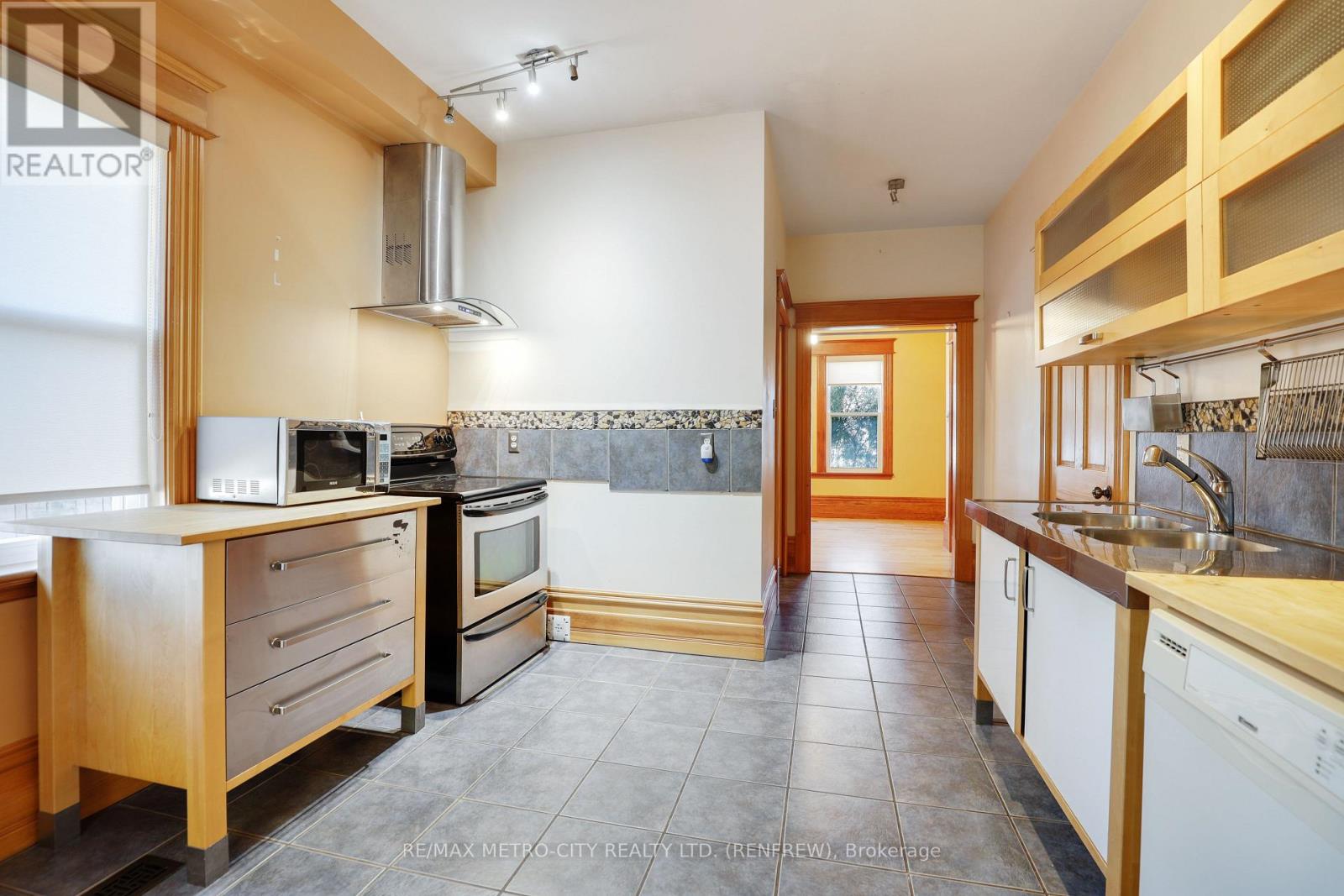 94 Argyle Street N, Renfrew, Ontario  K7V 1S9 - Photo 21 - X12487179