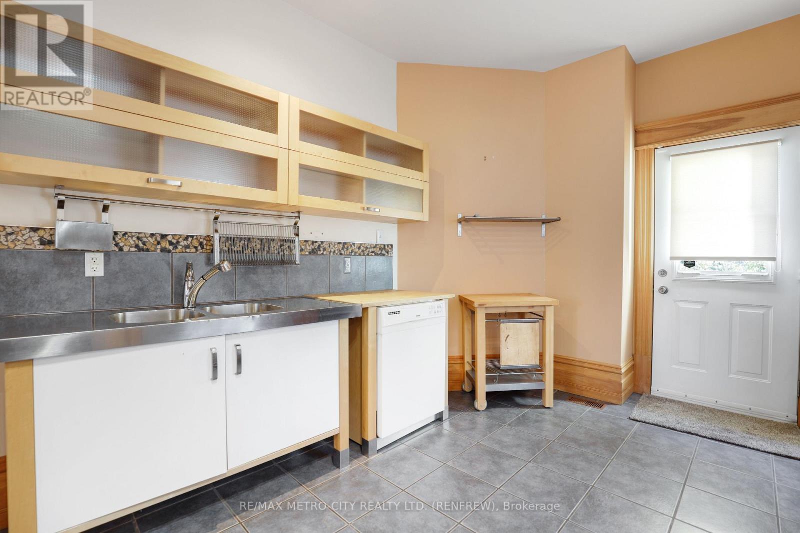 94 Argyle Street N, Renfrew, Ontario  K7V 1S9 - Photo 23 - X12487179