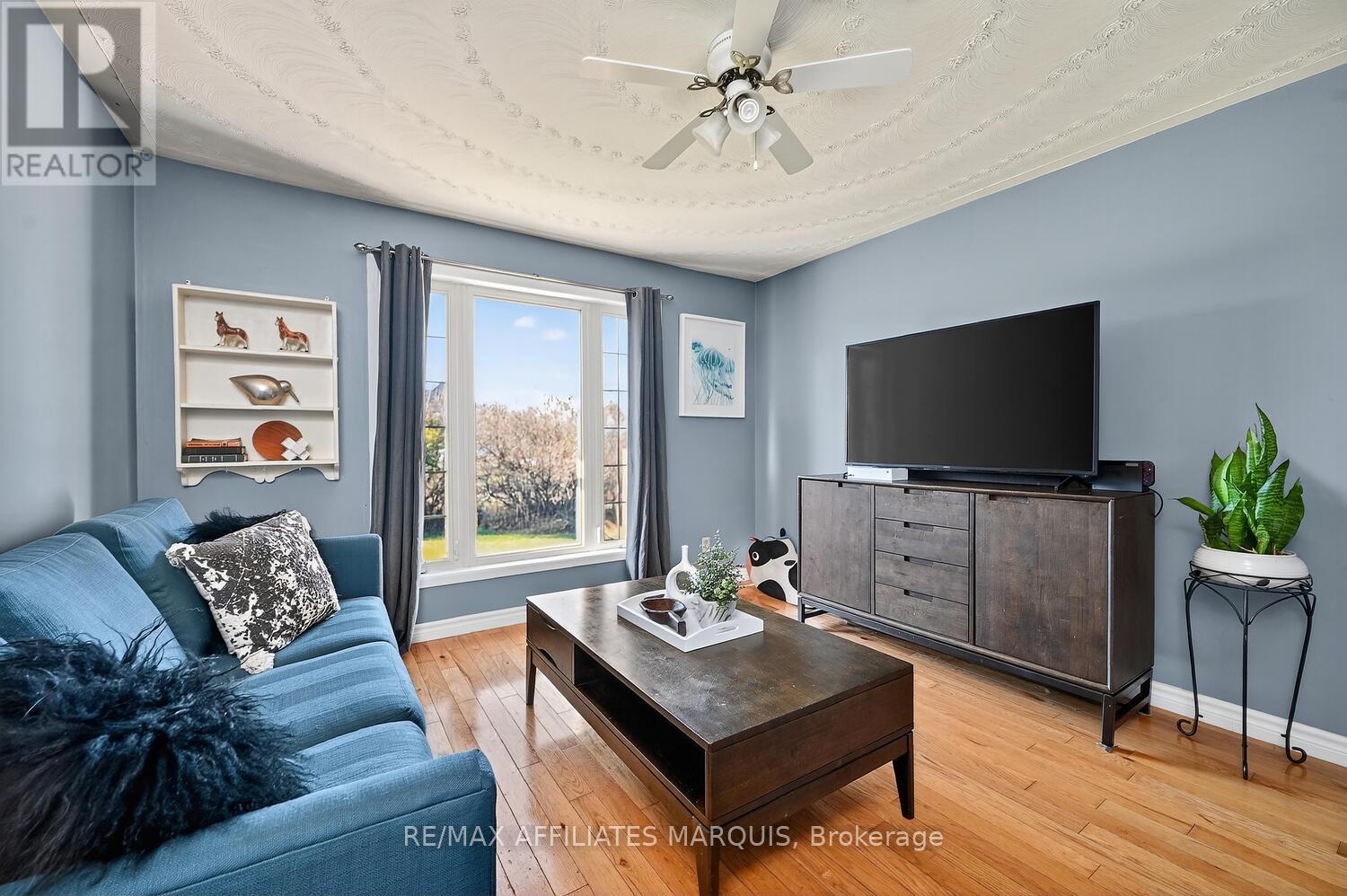 34 Joseph Street, Merrickville-Wolford, Ontario  K0G 1G0 - Photo 11 - X12487172