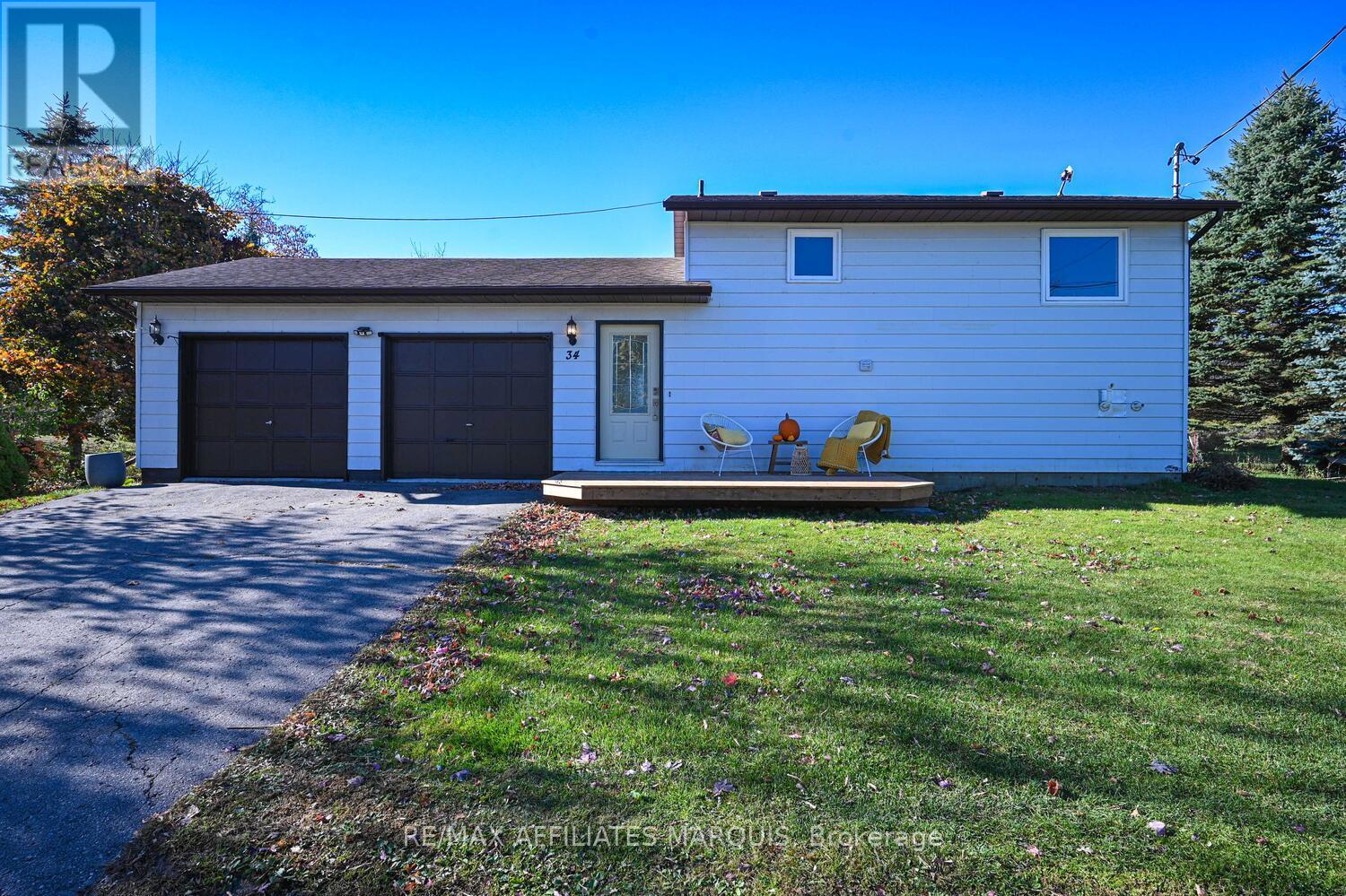 34 Joseph Street, Merrickville-Wolford, Ontario  K0G 1G0 - Photo 3 - X12487172