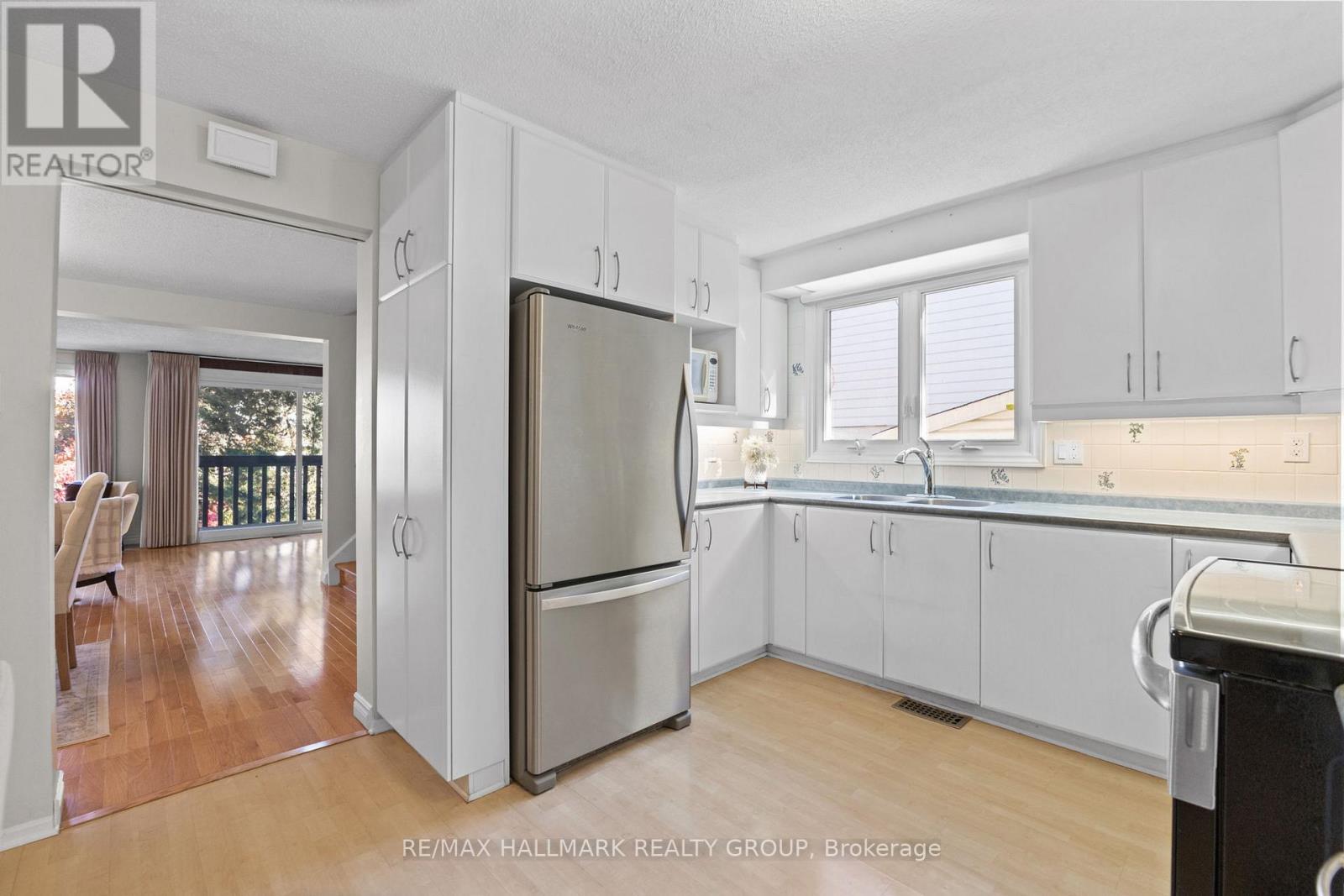 2026 Gatineau View Crescent, Ottawa, Ontario  K1J 7X1 - Photo 13 - X12487220