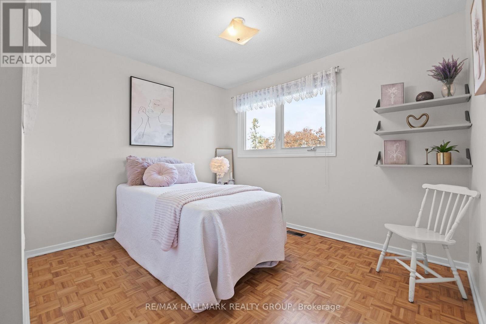 2026 Gatineau View Crescent, Ottawa, Ontario  K1J 7X1 - Photo 22 - X12487220