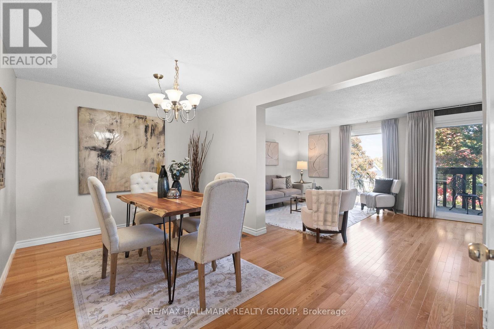 2026 Gatineau View Crescent, Ottawa, Ontario  K1J 7X1 - Photo 8 - X12487220