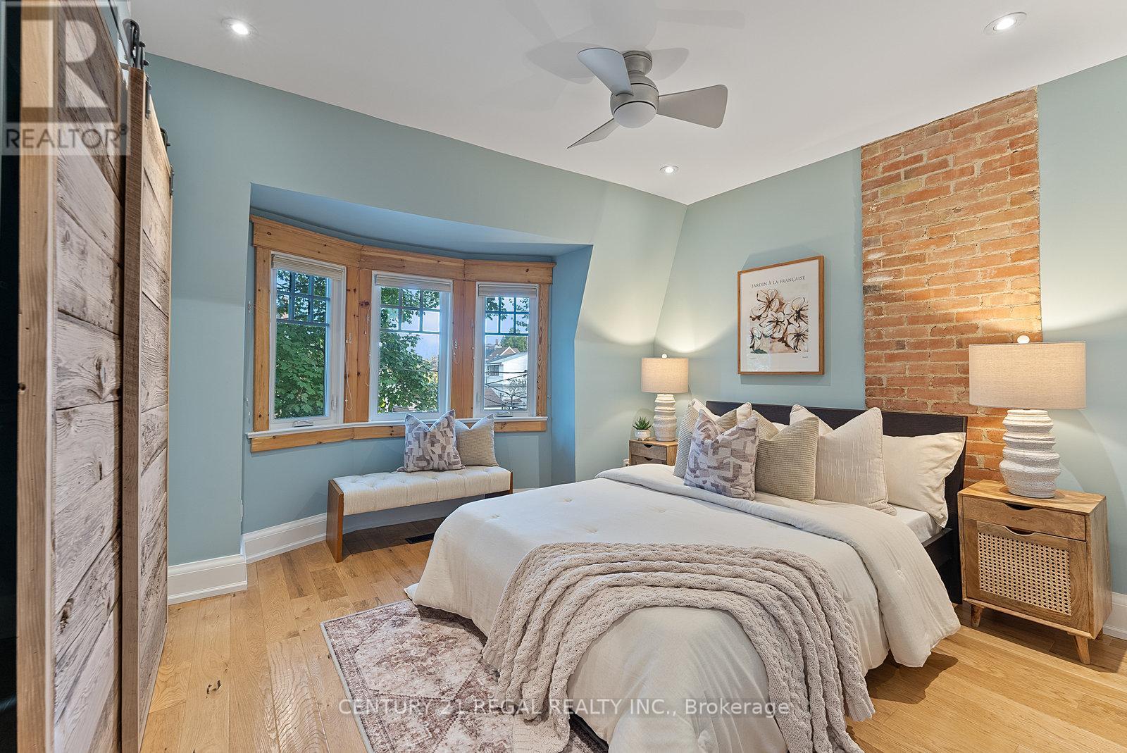 7 Wallace Avenue, Toronto, Ontario  M6H 1T4 - Photo 24 - W12487102