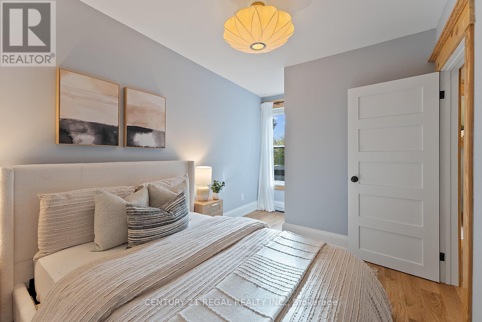 7 Wallace Avenue, Toronto, Ontario  M6H 1T4 - Photo 28 - W12487102