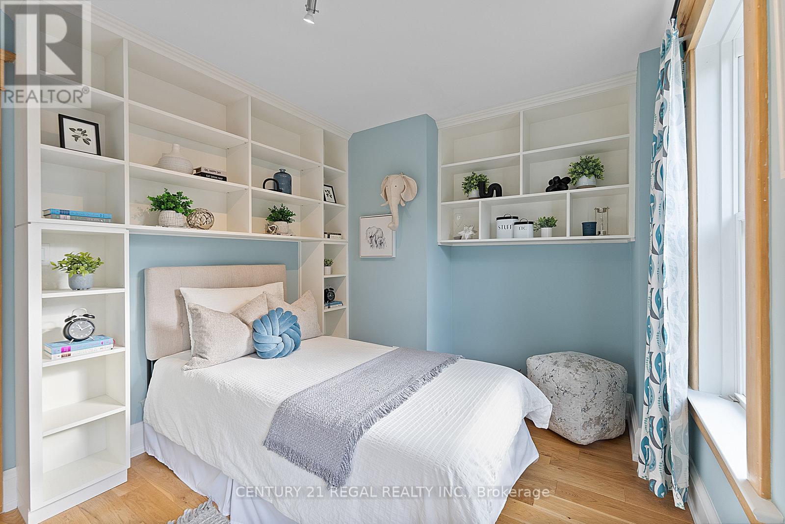 7 Wallace Avenue, Toronto, Ontario  M6H 1T4 - Photo 29 - W12487102