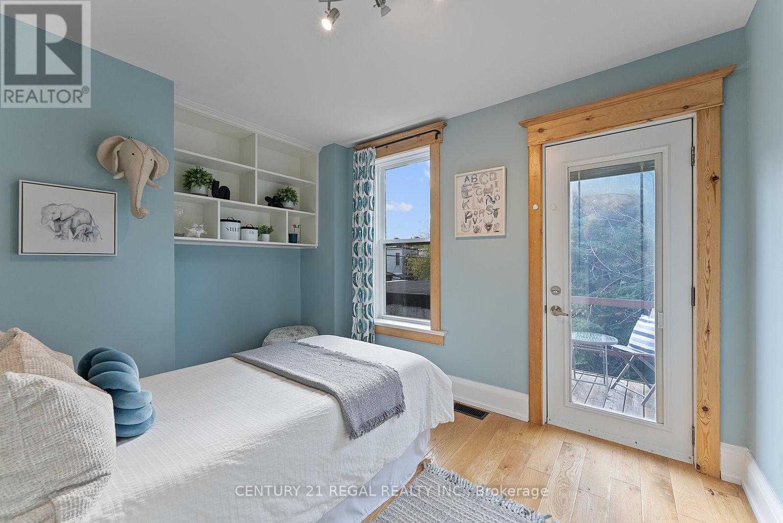 7 Wallace Avenue, Toronto, Ontario  M6H 1T4 - Photo 30 - W12487102