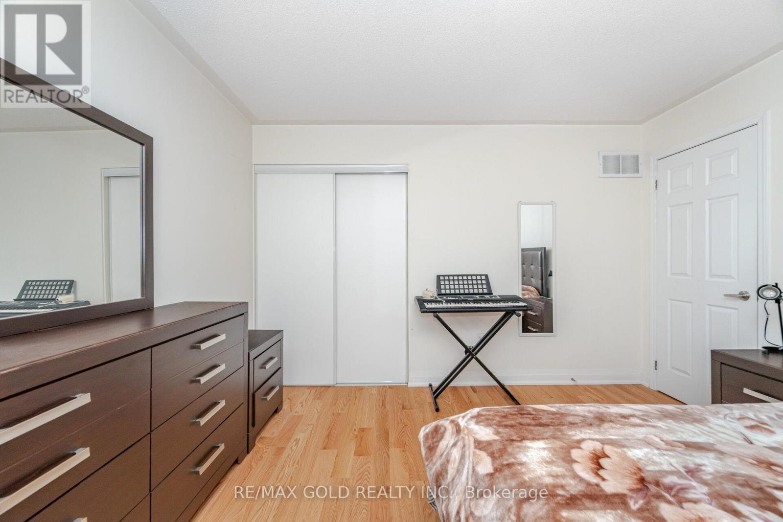 1 Restless Gate, Brampton, Ontario  L6P 3C4 - Photo 35 - W12487103