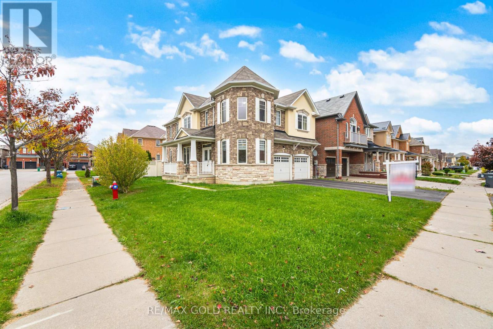 1 Restless Gate, Brampton, Ontario  L6P 3C4 - Photo 4 - W12487103