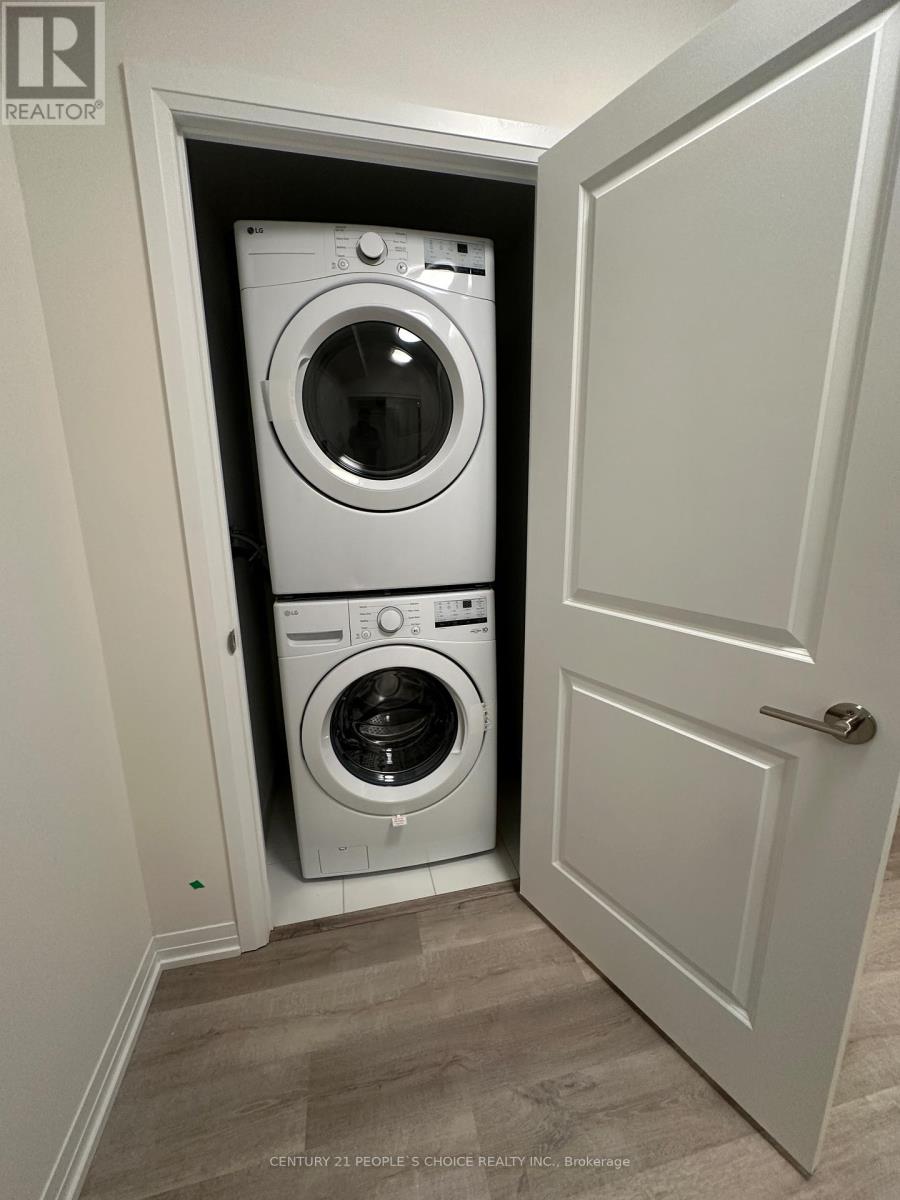 2504 - 15 Watergarden Drive, Mississauga, Ontario  L5R 1B2 - Photo 10 - W12487117