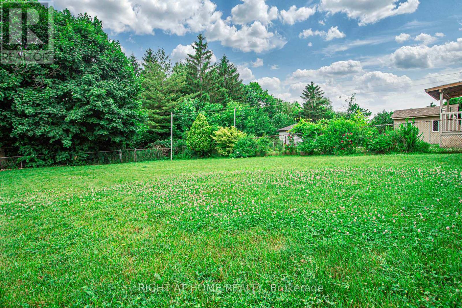 3070 Nawbrook Road, Mississauga, Ontario  L4X 2V5 - Photo 13 - W12487125