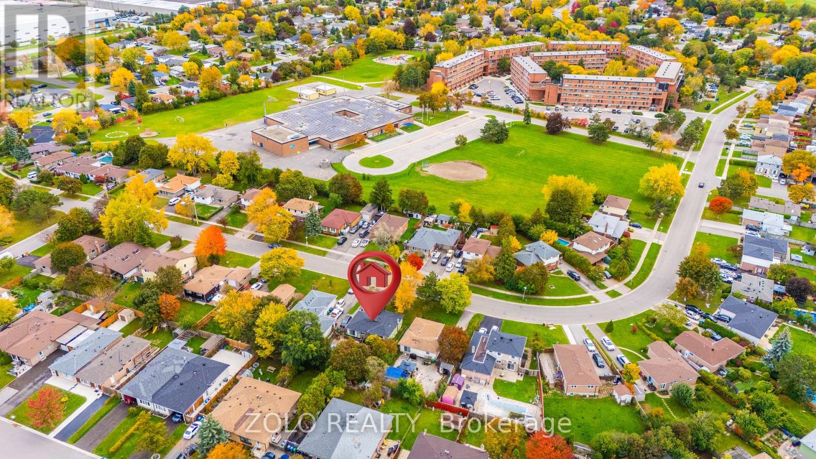 129 Folkstone Crescent, Brampton, Ontario  L6T 3M6 - Photo 3 - W12487131