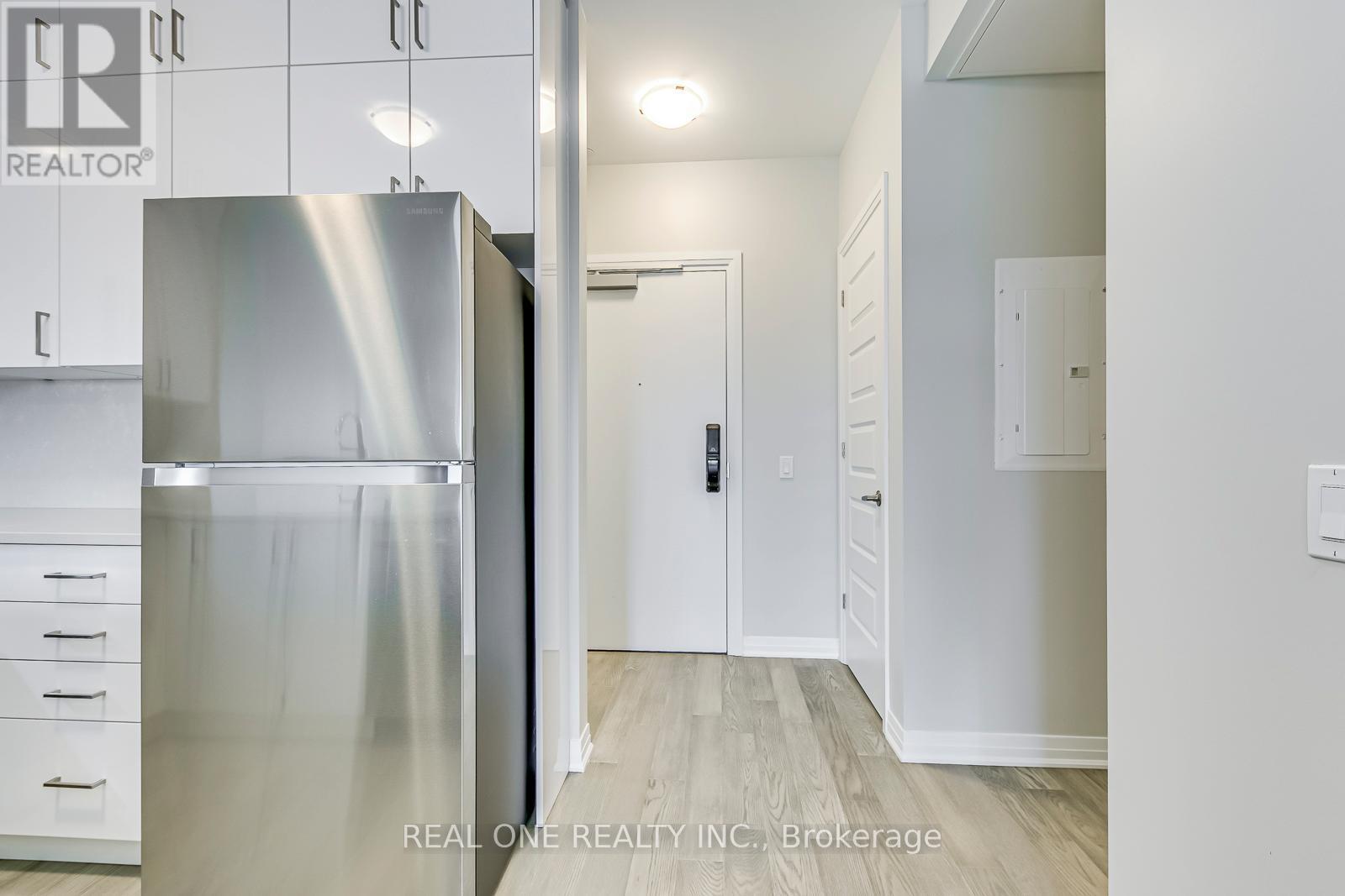 319 - 460 Gordon Krantz Avenue, Milton, Ontario  L9E 1Z2 - Photo 6 - W12487132