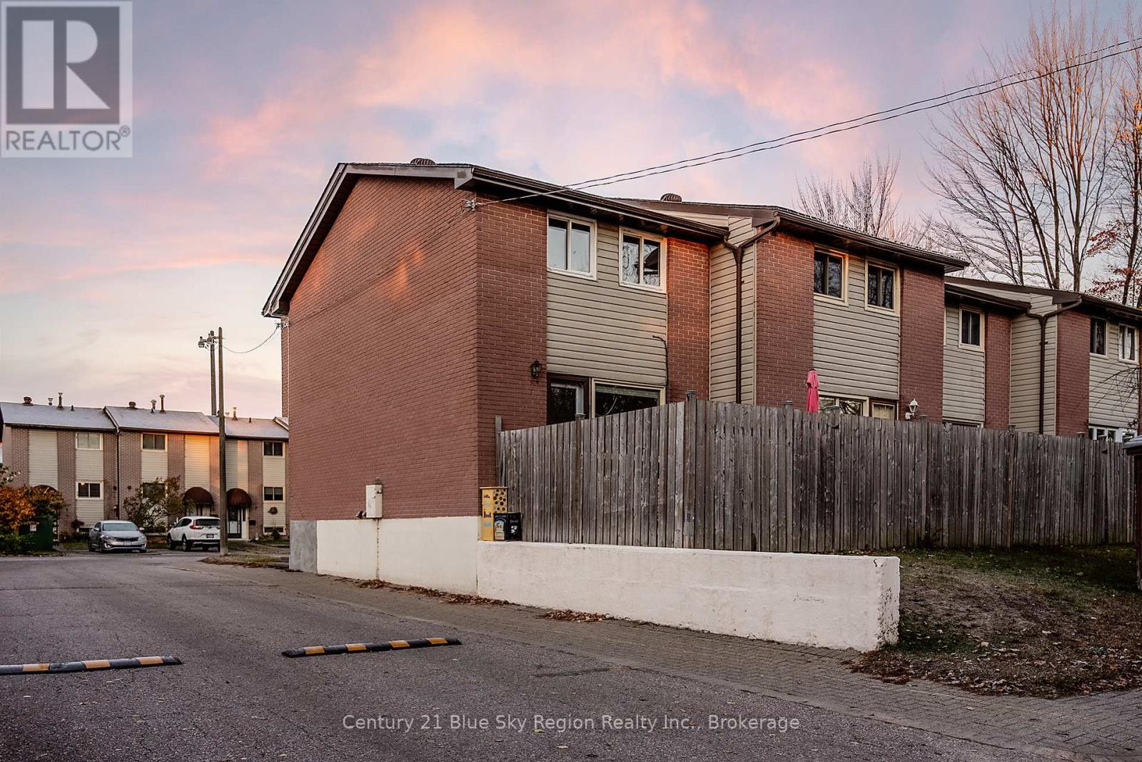 D1 - 450 Lakeshore Drive, North Bay, Ontario  P1A 2E1 - Photo 2 - X12487163