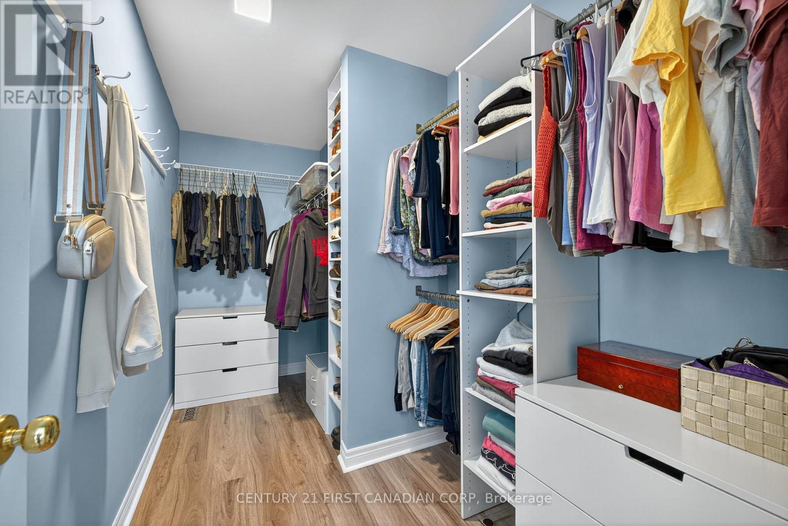 801 North Leaksdale Circle, London South (South U), Ontario  N6M 1L9 - Photo 29 - X12487204