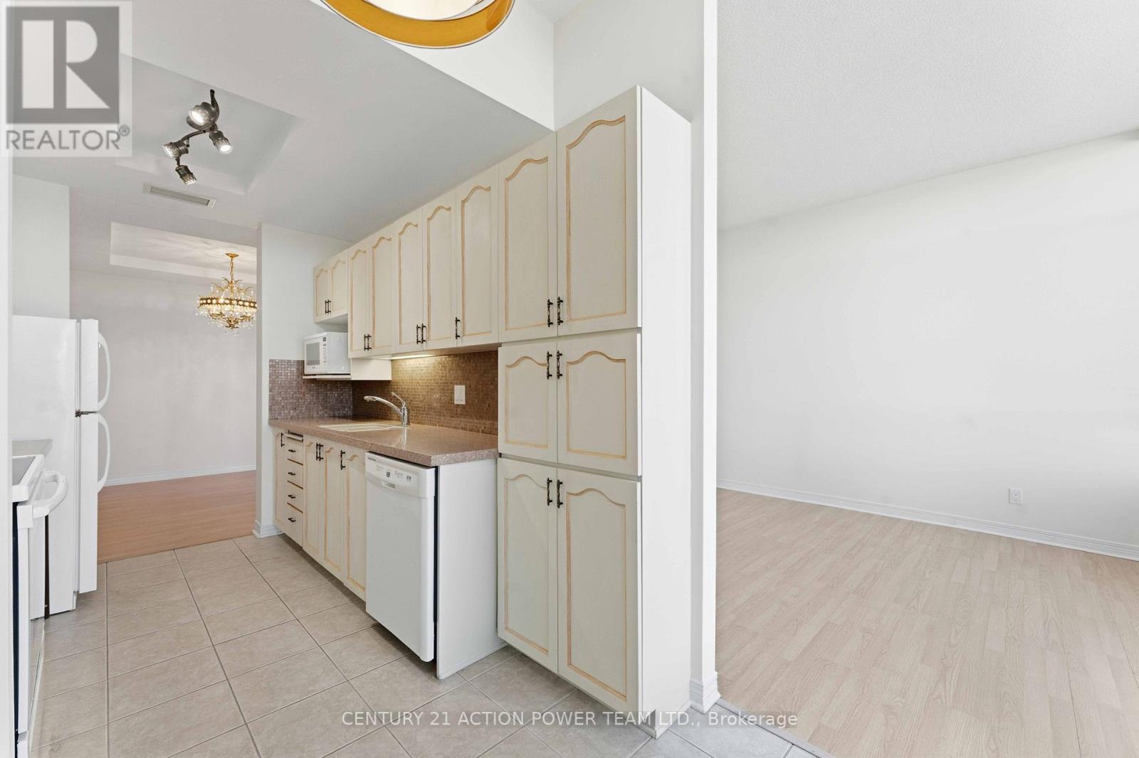 1216 - 100 Grant Carmen Drive, Ottawa, Ontario  K2E 8B8 - Photo 16 - X12485750