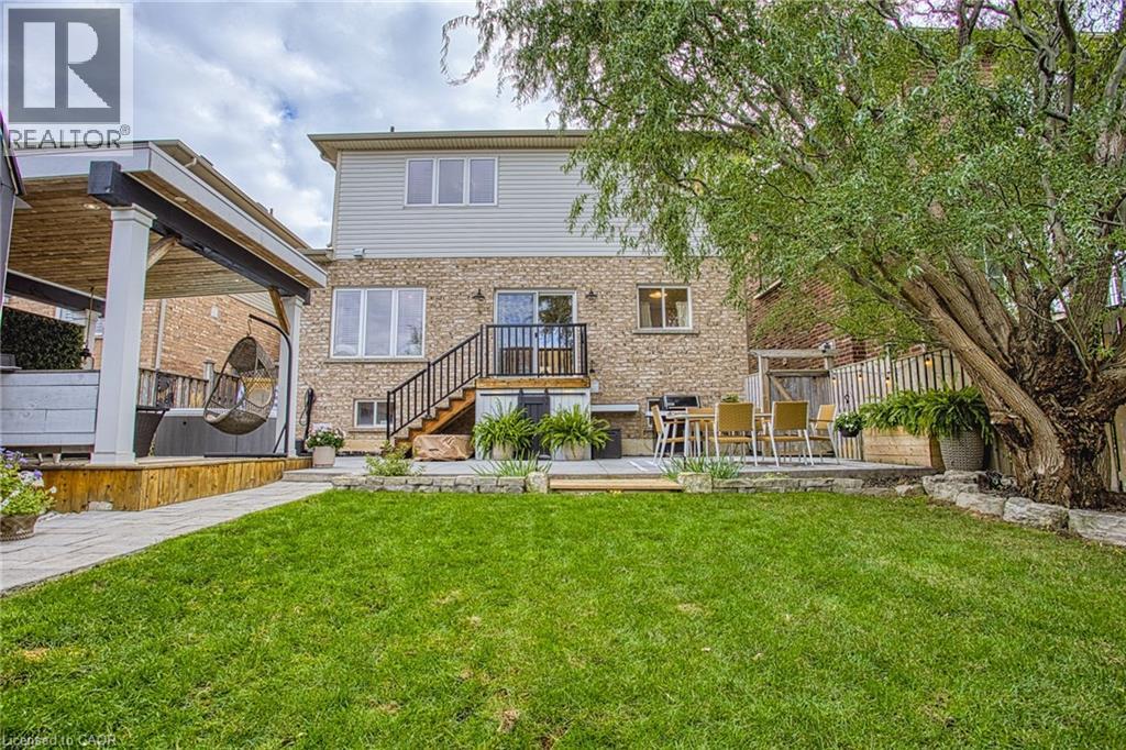 265 Montreal Circle, Stoney Creek, Ontario  L8E 0C6 - Photo 39 - 40783874